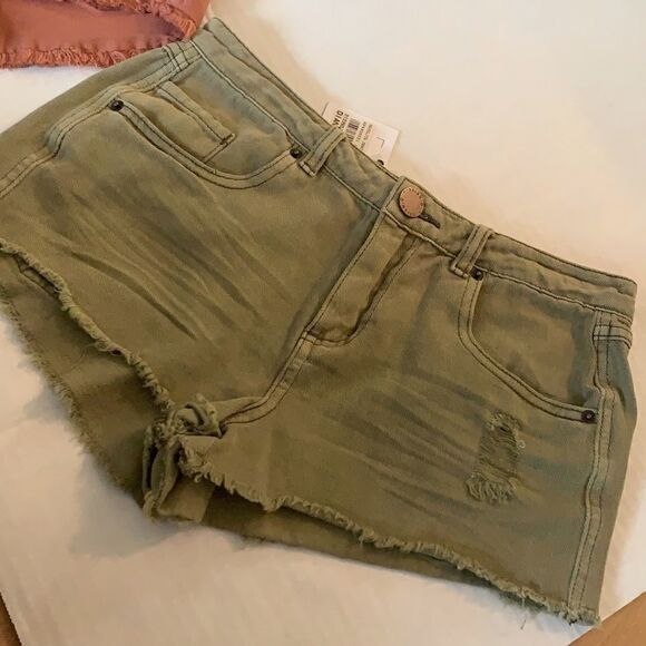 ONEILL AND BIllabong Shorts - Picture 2 of 7